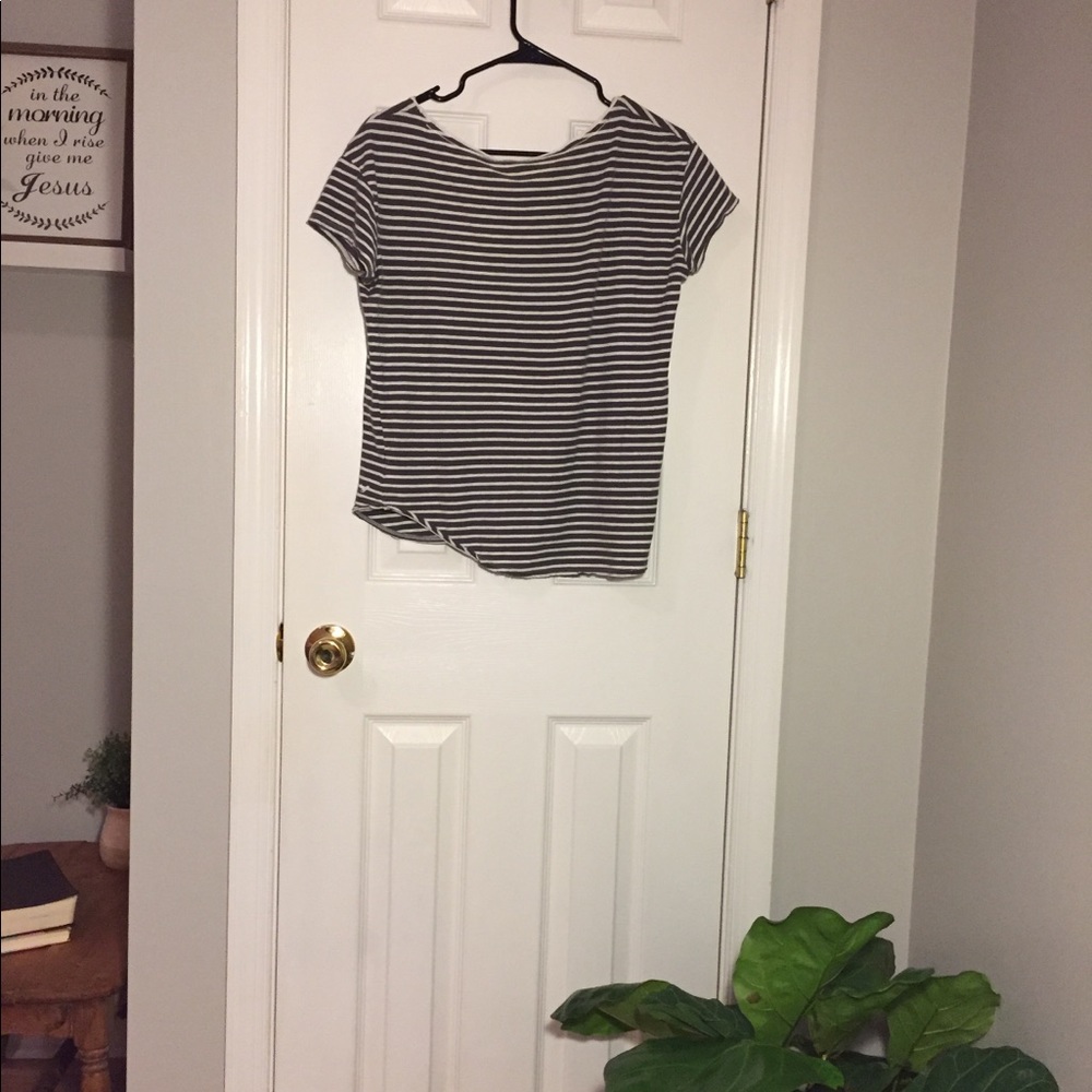 American Eagle Favorite T - Picture 2 of 3